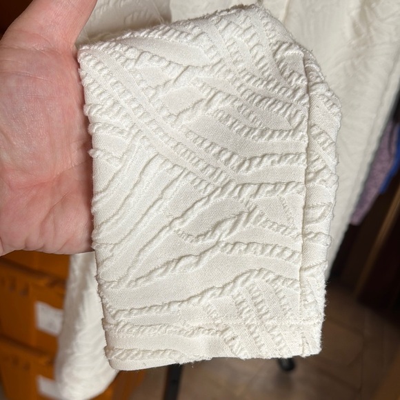 Frank Lyman Textured Zip Long Cream Cardigan Size 14 - Picture 5 of 7